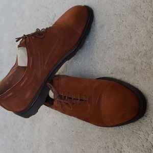 Mens suede cap-toe shoes